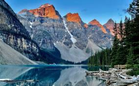 Banff/Canmore: Sunrise Experience at Moraine Lake