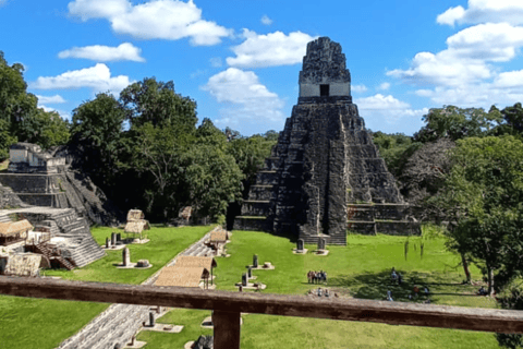 8 daagse pakket Antigua, Lago Atitlán, Tikal en Semuc Champey