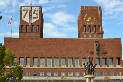 Oslo City Walk: Real Life, Raw Stories & Local Gems Tour in Italian
