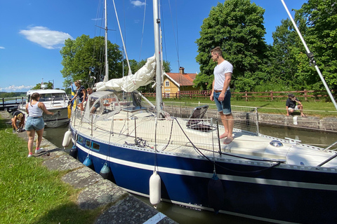 Estocolmo: Tour particular em um barco a velaPasseio de barco em Estocolmo