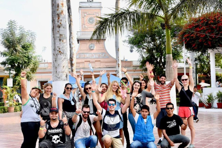 Lima: Barranco Walking Tour – Street Art & Photo Stops