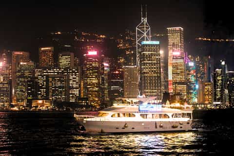 Hong Kong: Victoria Harbour Symphony of Lights Cruise&Drinks
