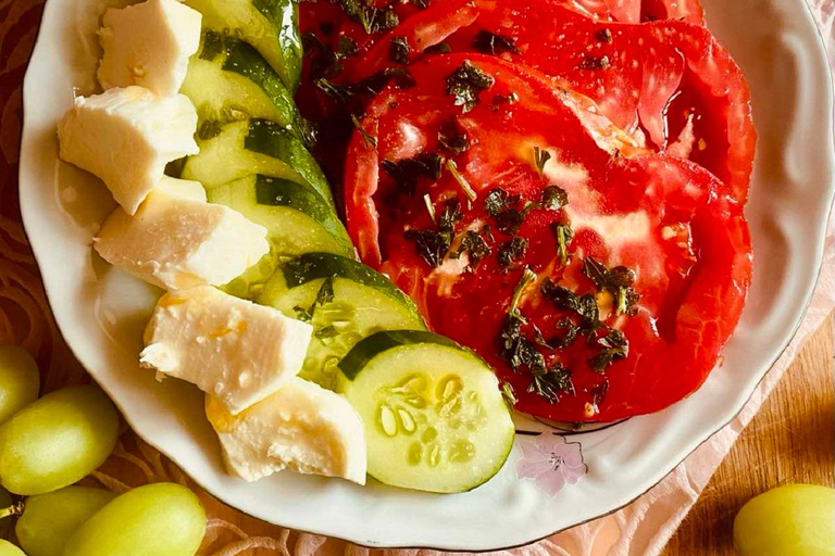 Sofia: The Beauty of the Countryside with a Homemade Lunch