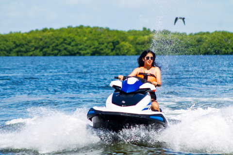 Cancun: Jet Ski Adventure at Nichupté Lagoon 60-Minute Jet Ski Adventure (Single Rider)