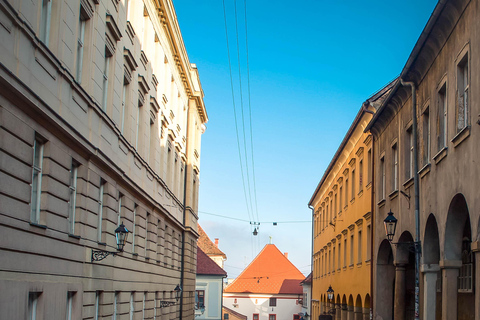 Zagreb: Private Guided Walking Tour with Local Guide