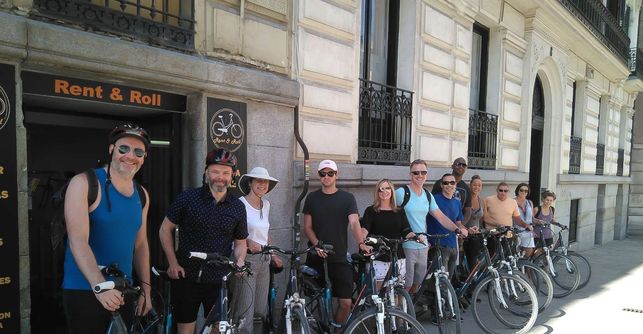 Lo mejor de Madrid, Tour guiado en bicicleta de 3 horas en grupos pequeños - Hizvo