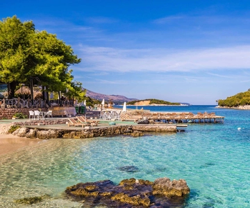 Da Tirana o Durazzo: giornata a Valona, Parco di Llogara e spiaggia di Dhërmi