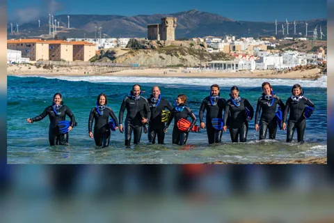 Tarifa: Tour guidato di snorkeling nel Parco Naturale dello Stretto con fotografie