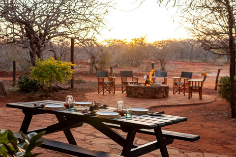 Diani: 3 Days Dirt-Bike Tour, Rukinga Conservancy with Hike Diani: Epic Dirt Bike Tour to Rukinga Conservancy
