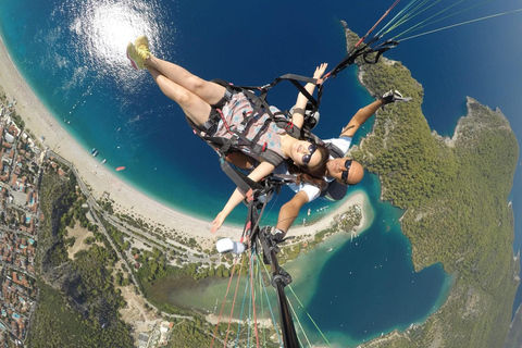 Fethiye/Oludeniz: Tandem Paragliding Flight w/Hotel Pickup Tandem Paragliding without Hotel Transfer