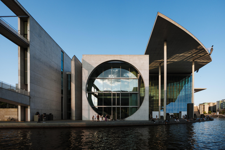 Berlin: Private Photo Session Tour