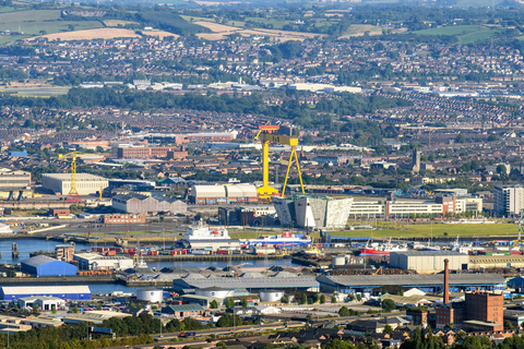 Dagtour door Belfast met vredesmuren, Titanic &amp; Ierse whisky