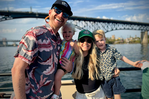 Portland River Boat Family Fun Cruise, Island Style Portland: 1-Hour Family Fun River Cruise