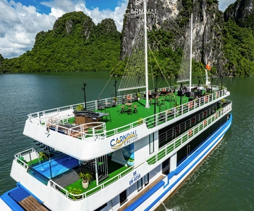 Halong Bay: Luxury Day Cruise, Caves, Kayak & Buffet Lunch