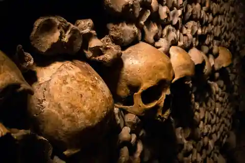 Rome: Crypts and Catacombs - The Darker side of Rome Tour