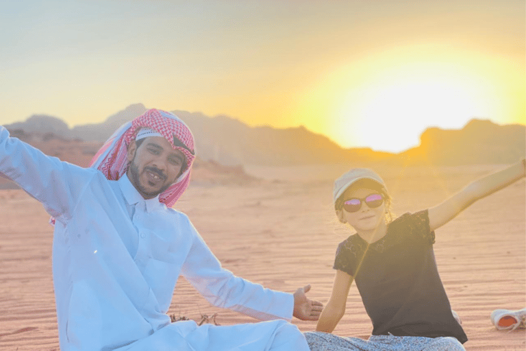 Désert du Wadi Rum : visite d&#039;une demi-journée en jeep (matin ou coucher de soleil)