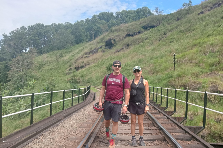 Ella, circuit à vélo dans la zone cyclable du Sri LankaElla, Sri Lanka - Circuit à vélo dans la zone cyclable