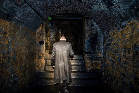 Edinburgh: Haunted Underground Vaults and Graveyard Tour Vaults and Graveyard Tour