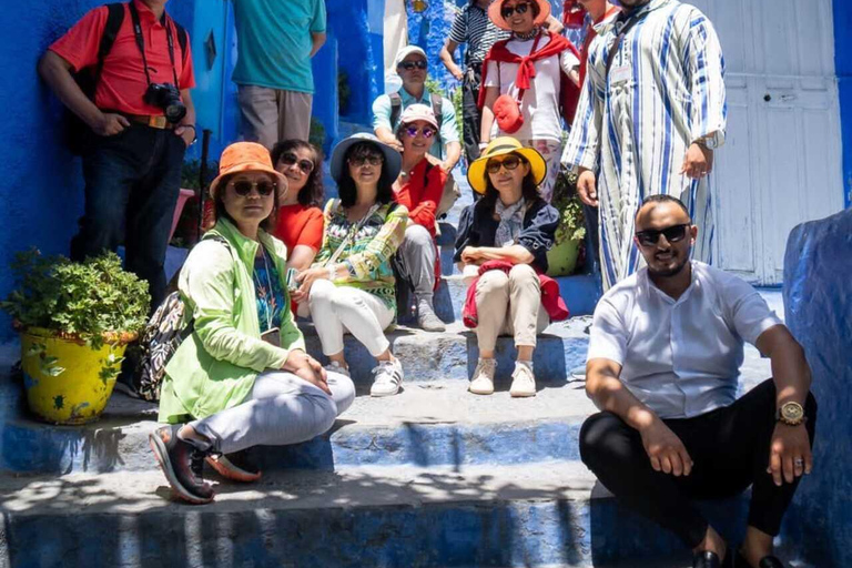 Ontdek de Blue Magic: een volledige dag in Chefchaouen en Akchour