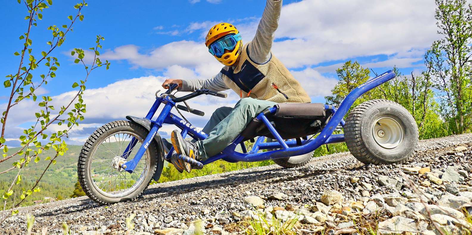 ダガリ: マウンテン カート レーシング アドベンチャー | GetYourGuide