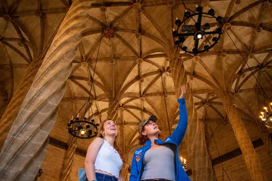 Zijderoute met toegang tot de Lonja, een werelderfgoedlocatie