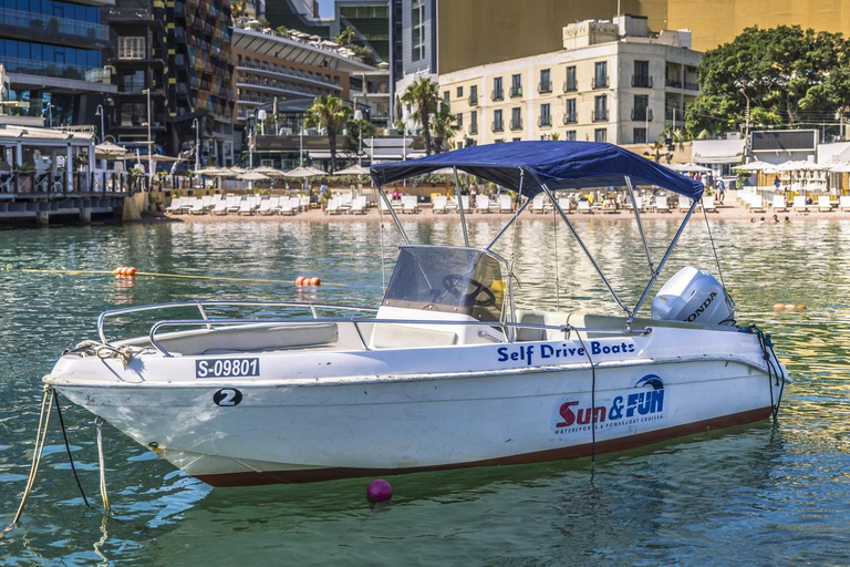 St Julians: Private Speedboat Comino Blue Lagoon and Gozo