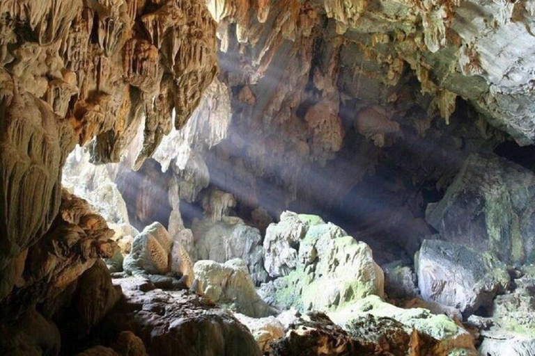 Vang Vieng: Nam Xay Top View, Blue Lagoon & Cave Tour