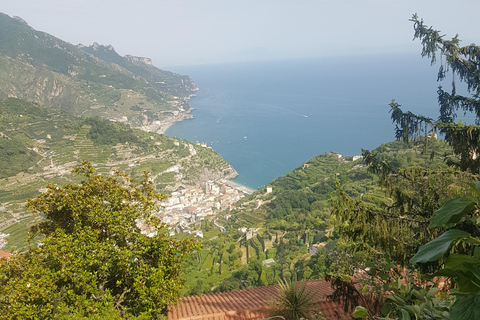 Sorrente : visite en petit groupe d&#039;une jounée sur la côte amalfitaine