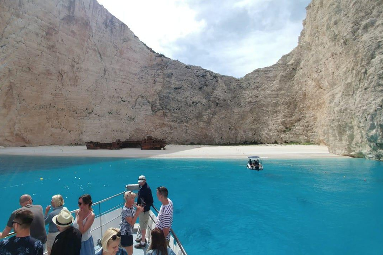 From Kefalonia: Zakynthos cruise wth Shipwreck Beach