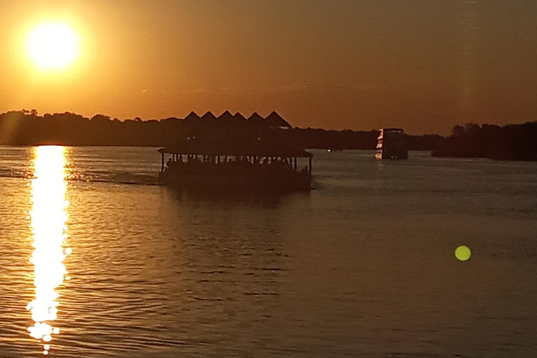 Crucero en barco por el Zambeze al atardecer