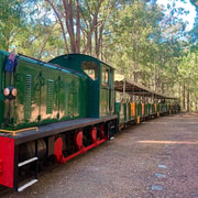 Perth: Dwellingup Train, Trails, and Woodfired Delights Tour