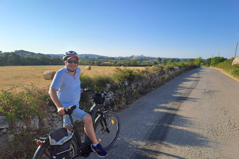 Locorotondo and Cisternino: E-Bike Tour with Ice Cream Departure from Locorotondo