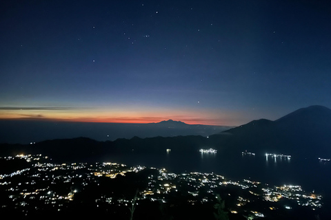 Esperienza in jeep o trekking all'alba sul Monte Batur + colazioneMonte Batur: escursione all'alba con colazione (punto d'incontro)