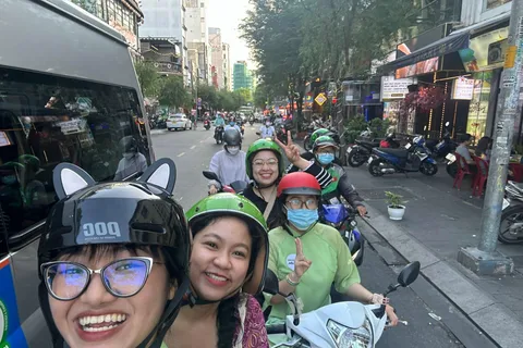 Saigon: City Unseen Highlights 2h Tour | Opt: Ao Dai Riders