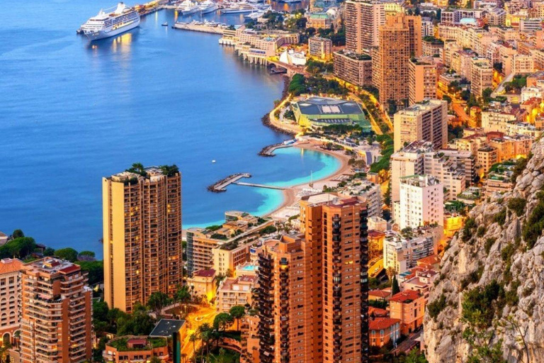 Explorer Monaco : visite guidée à pied avec un guide régional