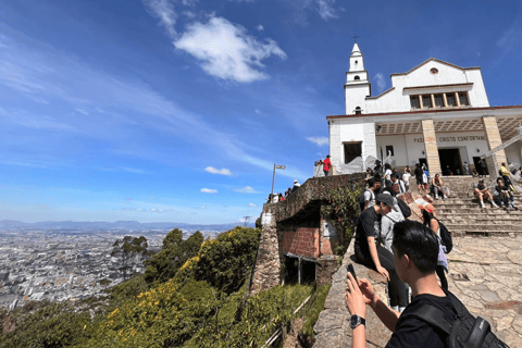 Bogota: Private Tour to Monserrate and GuadalupeBogota: Private Spiritual Tour to Monserrate and Guadalupe