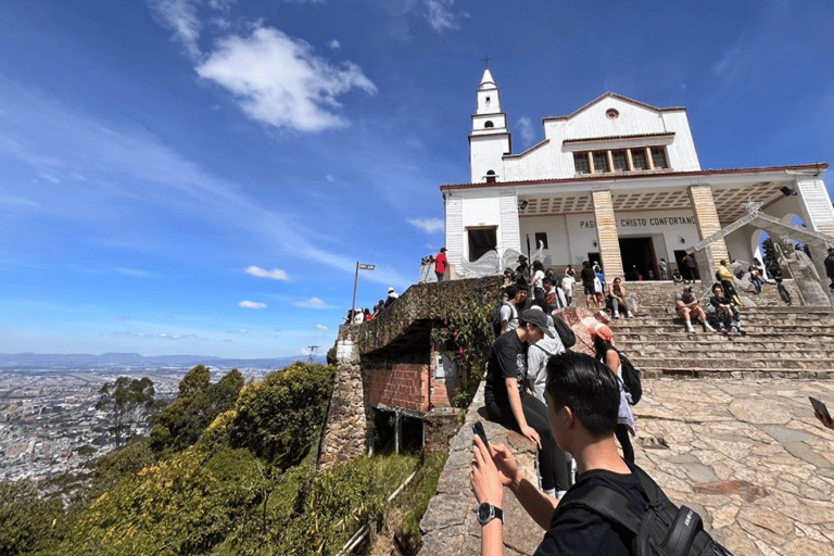 Bogota: Private Tour to Monserrate and GuadalupeBogota: Private Spiritual Tour to Monserrate and Guadalupe