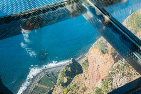 Madeira: dagtrip Skywalk en vulkanische baden in Porto Moniz