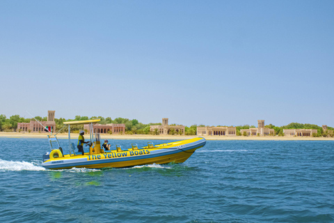 Abu Dhabi: 45 Minutes Yas Island Sightseeing Speedboat Tour Amazing spots,attractions, nature, architectural structures.