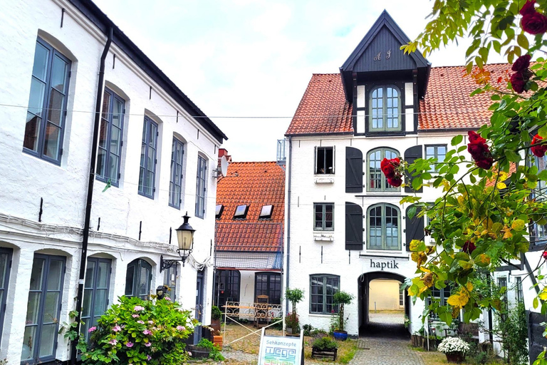 Flensburg: Ontspannen wandelen in historische oude binnenstad en haven