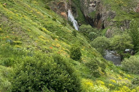 Yerevan: 2-Day Waterfalls and Nature Tour