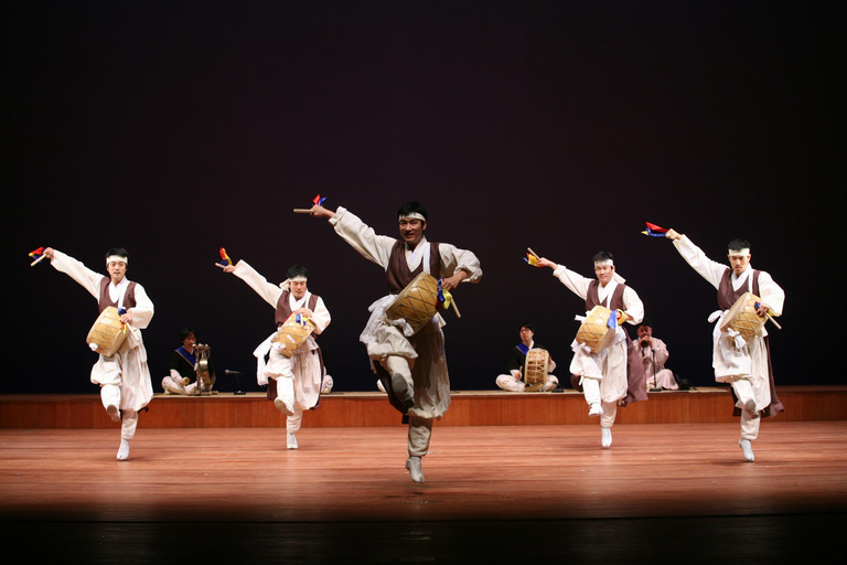 SEOUL: Gugak - Museum för traditionell koreansk musik och konsert