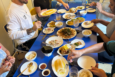 Seúl: comida casera, elaboración de postres, Naksan y paseo por el parqueSeúl: comida casera, elaboración de postres en Naksan y paseo por el parque