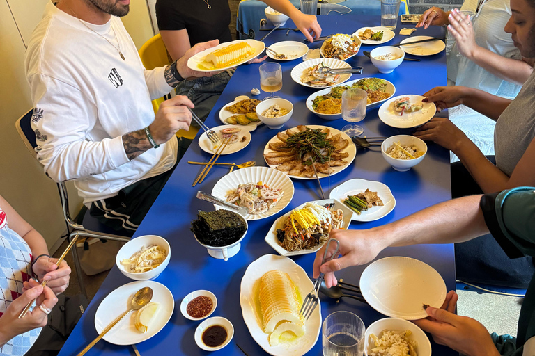 Seúl: comida casera, elaboración de postres, Naksan y paseo por el parqueSeúl: comida casera, elaboración de postres en Naksan y paseo por el parque
