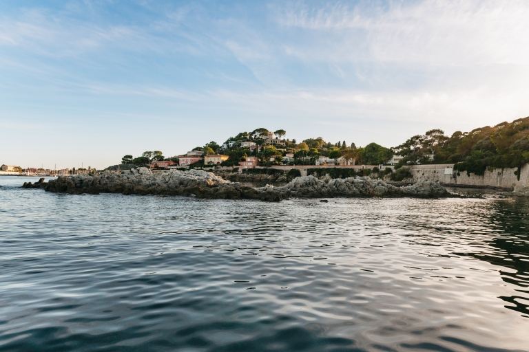 Nice: privé-avondrondtocht op een boot met zonne-energieRondleiding van 75 minuten