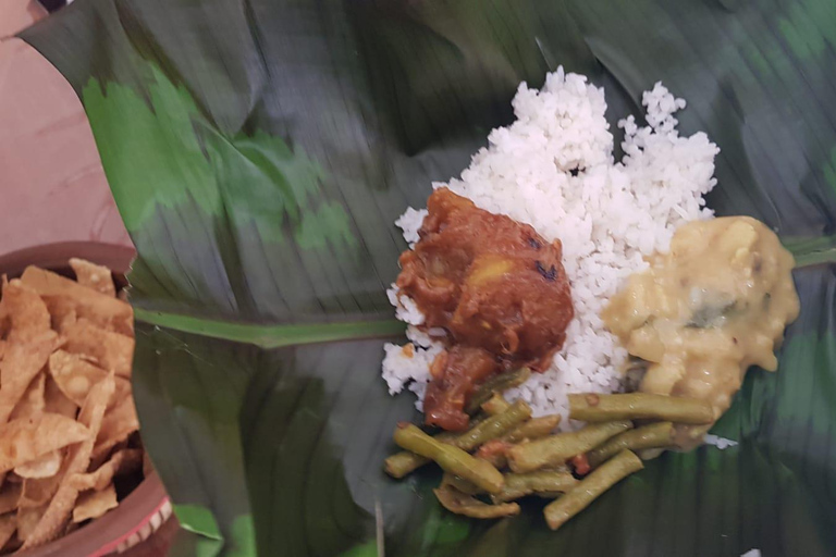 纳克尔斯峰探险和希洛亚村露营 2 日游