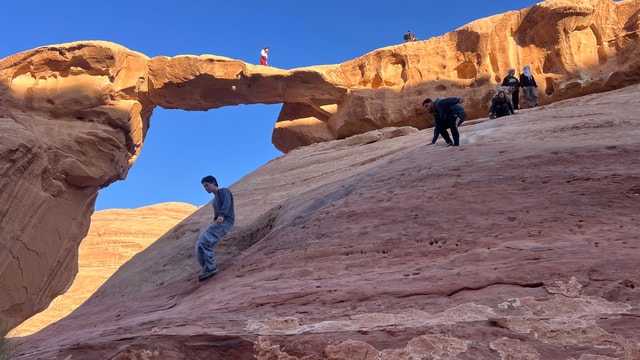 Wadi Rum: 4 uur durende jeeptour in groep of privé