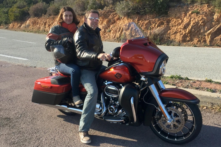 Harley Davidson Beifahrer Geführte Tour durch die Straßen von Cannes