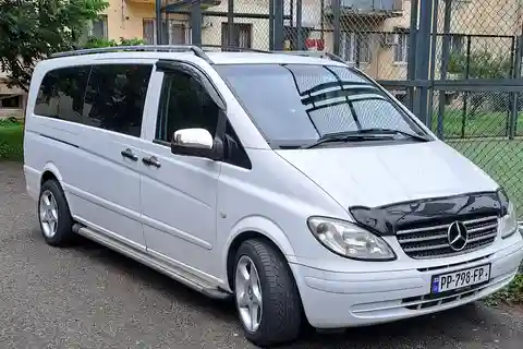 Tour attraverso la Georgia. Trasporto: economico e confortevole