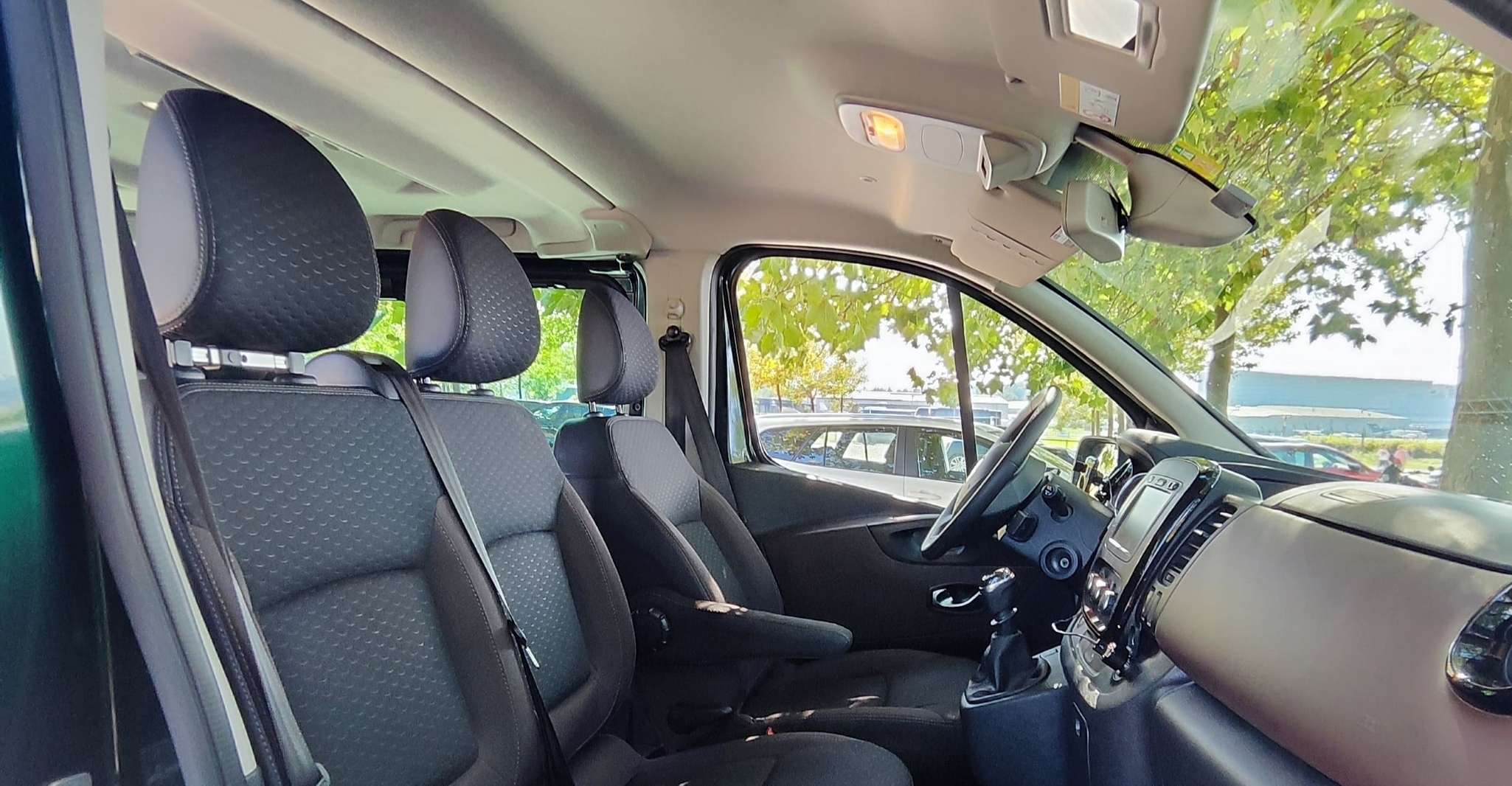 从因特拉肯,私人单车转移至卢塞恩 - Hizvo